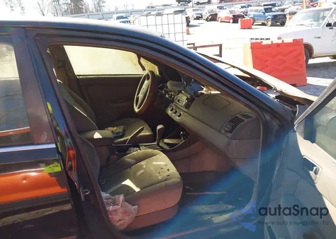 2004 Toyota Camry Std from USA, damaged, VIN 4T1BE32K24U364411